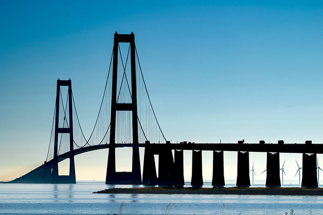 Storebaelt-Brücke in Dänemark. Forscher der TU München entwickeln ein neues Verfahren zur Zustandsüberwachung von Betonstrukturen. | © Shutterstock